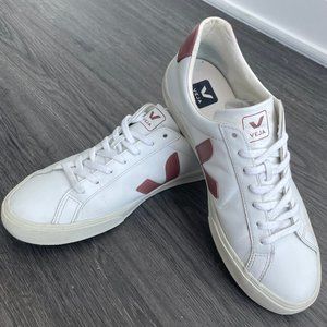 Veja Esplar leather sneakers, size 41/10